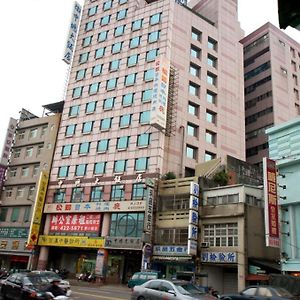 Chungli Business Hotel
